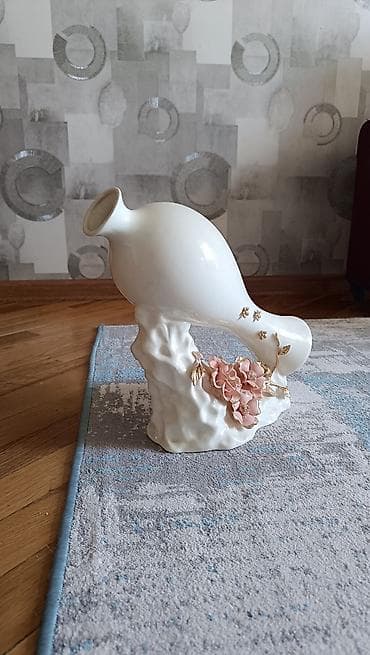 lent gul: Bir vaza, Keramika — 2