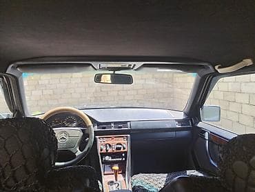 arxa şuşə: Mercedes-Benz W124: 2.2 l | 1994 il Sedan — 7