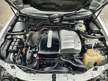 ford transit 5 1: Mercedes-Benz E-Class: 2.2 l | 1999 il Sedan — 5