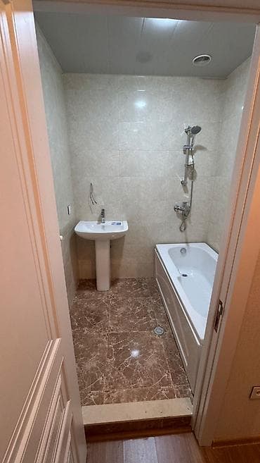 binəqədi kiraye ev: Bileceri DSK yolunda Mida yawayiw kompleksinde 9 mertebenin 8 ci — 9