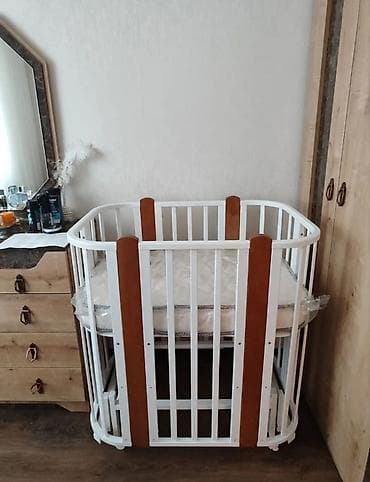 transformer carpayı: Oğlan və qız üçün, Yumru, Beşik, Dəst ilə, Matras ilə, Yellənmə mexanizmsiz — 1