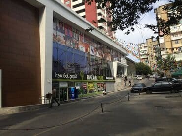 qarayev obyekt: Qaraev metrosuna 18 mertebeli binanın 7-ci mərtəbəsində yerləşən — 8