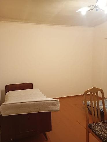 qaraçuxurda ev: Yasamalda İnşaatçilar mt düz çixisinda 3 otaqli addelni çixişli ev — 6