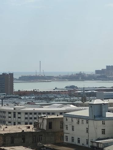 studio menziller: 3 otaqlı, Yeni tikili, 144 kv. m — 2