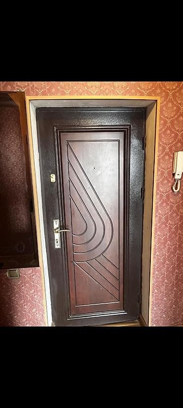 sef qapları: Seyf qapı 115 AZN satılır ölçü 193x83 sm ünvan Nərimanov ✨ Pərvin ✅ — 1