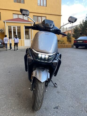 электро мопед: Elektrik skuter – şəhər içi rahat və qənaətli nəqliyyat - Rəng — 4