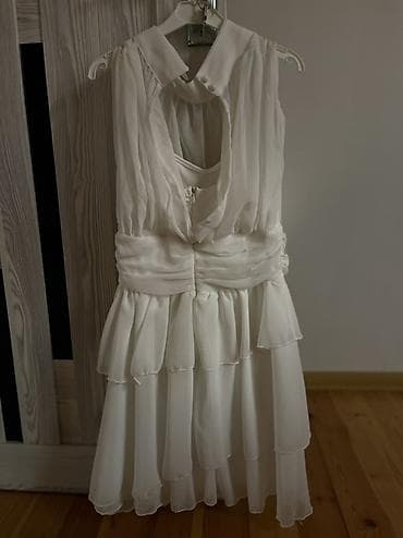 şifon donlar: Ağ rəngli, şifon qadın donu. Xüsusiyyətlər: - Material: çoxqatlı — 2