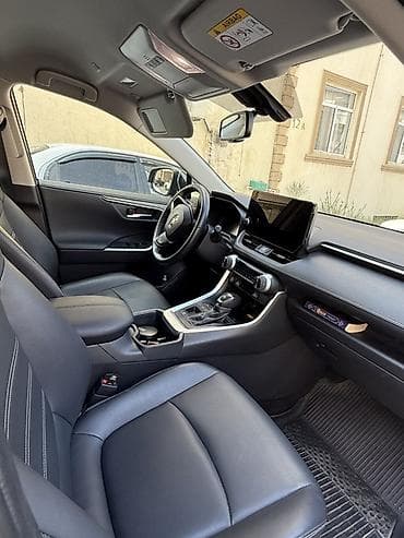 bmw e39 disk teker: Toyota RAV4: 2.5 l | 2025 il Ofrouder/SUV — 6