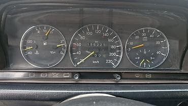 mercedes e 300: Mercedes-Benz 190 (W201): 1.8 l | 1990 il Sedan — 9