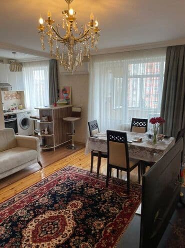 xacmazda satilan evler: Bakı, 3 otaqlı, Köhnə tikili, m. Qara Qarayev, 80 kv. m — 1