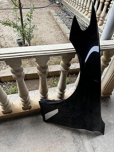 bmw e39 radiator: Sol ön, BMW 530i, 2018 il, ABŞ, Ünvandan götürmə — 2