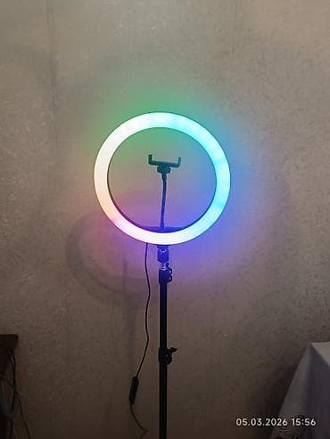 RGB halqavari LED işıq + tənzimlənən tripod seti - 26–30 sm diametrli — 2