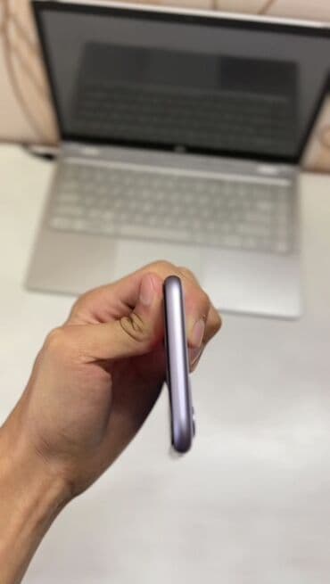 iphone 17 bakı: IPhone 11, Face ID — 6