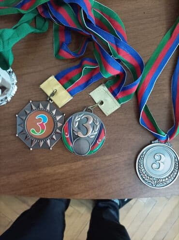 учебник по азербайджанскому языку 5 класс: Məhsul: Mükafat medalları dəsti Təsvir: - Yarış və tədbirlər üçün — 1