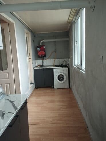 3 комнатная квартира: 3 otaqlı mənzil – mebel və texnika ilə - Yataq otağı: iri güzgülü — 7