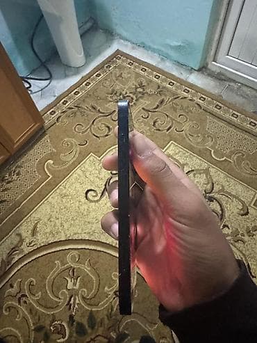 alfa: IPhone 13, Qara — 1