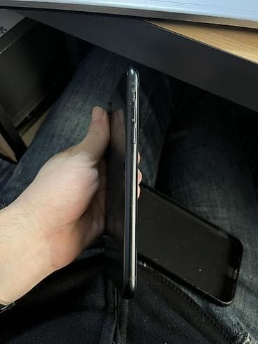 realme buds air: IPhone Xr, Qara, Face ID — 5