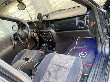 opel vectra b suret qutusu: Opel Vectra: 1.8 l | 1997 il 27000 km Sedan — 10