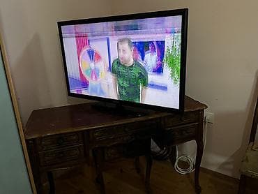 mi smart box: Televizor Samsung LED ekran 40" FHD (1920x1080) — 2