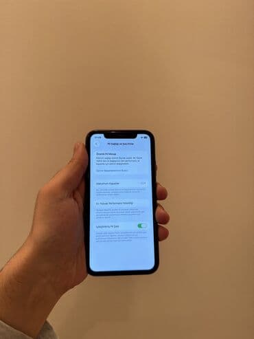 Powerbanklar: IPhone 11, 128 GB, Jet Black — 9