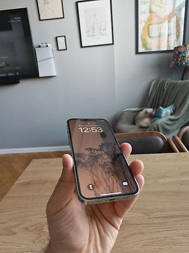 s20fe ikinci el: IPhone 13 Pro, 128 GB, Gümüşü, Simsiz şarj — 2