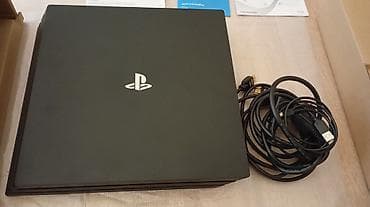 PlayStation 4 Pro oyun konsolu - Rəng: qara - Model: PS4 Pro (üç