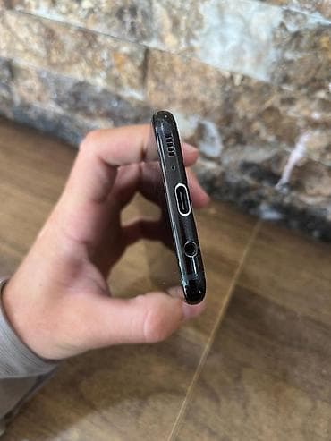 hard disk ssd: Samsung Galaxy S8, 64 GB, rəng - Qara, Barmaq izi — 6