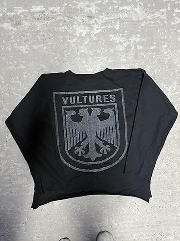 papuqay type 0: Vultures longsleeve originaldir tezedir 1-2 defe geyinilmisdi — 2