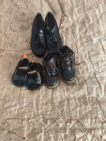 Uşaq sapaşki 10azn 24 razmer pasanişka 5 AZN 22 razmer qadın