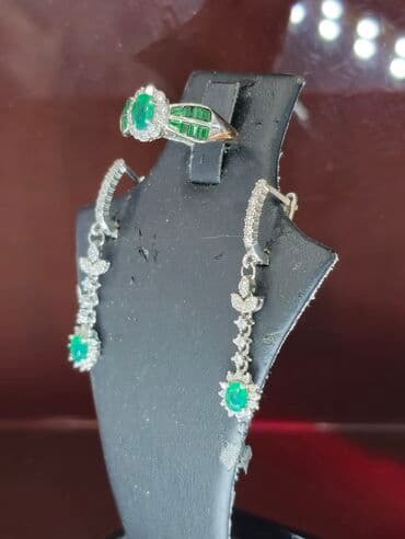 əqiq qaşlı uzuklər: Dəstə daxildir: Sırğa, Üzük, Gümüş, 925 Əyar — 3