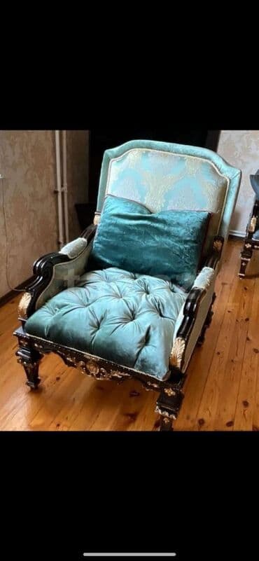 divan kreslo uzu: İşlənmiş, Klassik divan, 2 kreslo — 4