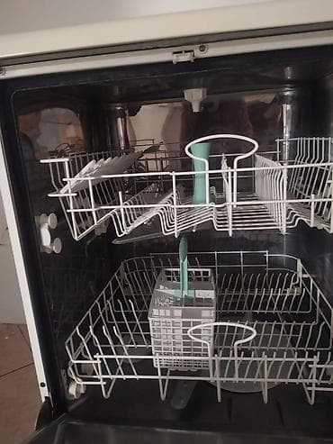 iwdemiw: Qabyuyan maşın Indesit, Tam qabaritli (60 sm.), İşlənmiş — 2