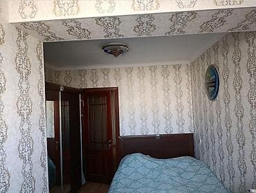 xalqlar dostluğu ev: Məzilli, işıqlı 1 /2 yə düzəlmə mənzil. - Geniş qonaq otağı: divan — 1