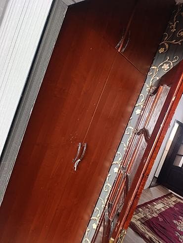 Kirayə mənzillər: Ev Yalnız ailəyə verilir.Evdə yaşamaq ücün hır bir şərait var.əlavə — 5