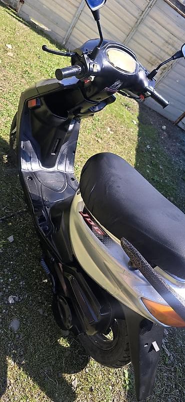 seat ibiza 2012 motor: Skuter – JOG - Rəng: gümüşü/qara - Kuzovda “JOG” loqolu yan panellər — 3