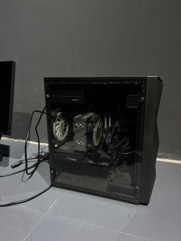 keyslər: İ7 11700k Z590 Rtx 3070 16 gb 4000 mhz ram 240gb m.2 ssd Blok p 600 — 2