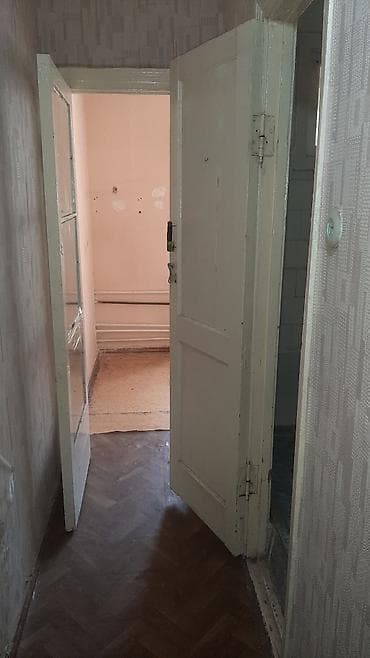 Menzil Bileceri qesebesinde Ploşadin ve 300 nomreli mektebin yaninda — 8