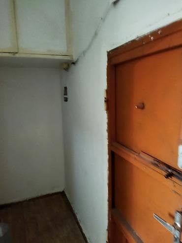 Гаражи: 1 otag Ayna sultanova heykelinin arxasinda kiraye verilir otagin — 2