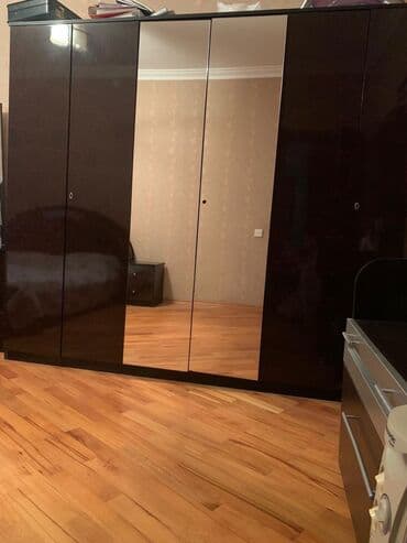 спальная мебель бу: Двуспальная кровать, 2 тумбы, Трюмо, Шкаф, Б/у — 3