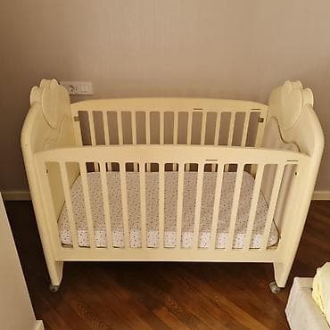 Oğlan və qız üçün, Dördbucaq, Beşik, Dəstsiz, Matras ilə, Yellənmə mexanizmsiz — 2
