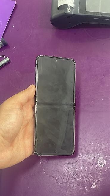 mini prosessor: Samsung Galaxy Z Flip 5, 256 GB, rəng - Gümüşü, Barmaq izi — 5