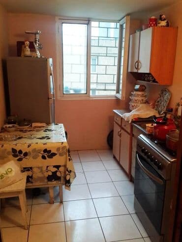 9 mkr 3 otaqli evler: Bakı, 3 otaqlı, Köhnə tikili, 64 kv. m — 6