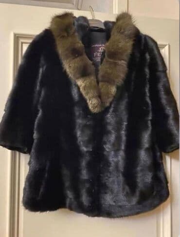 hicablı geyim: Kürk, Standart, rəng - Qara — 1