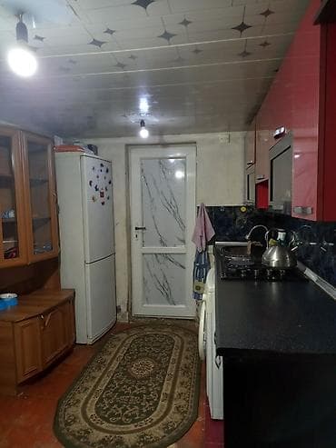 mikrorayonda satilan evler: 1 otaqlı mənzil – mətbəx, sanitar qovşaq və zal Xüsusiyyətlər: - Ayrı — 1