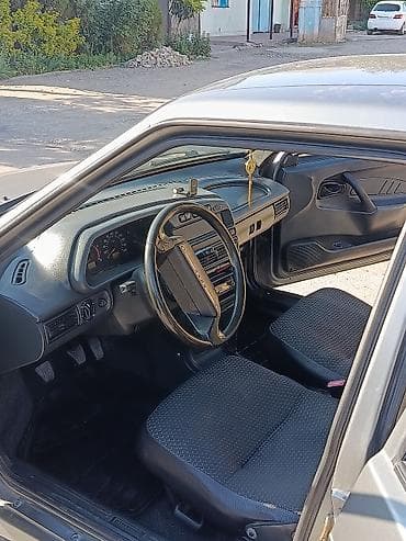 380 volt matorlar: Model: LADA Samara Sedan (VAZ-2115) Kuzov: 4 qapılı sedan, boz rəng — 5