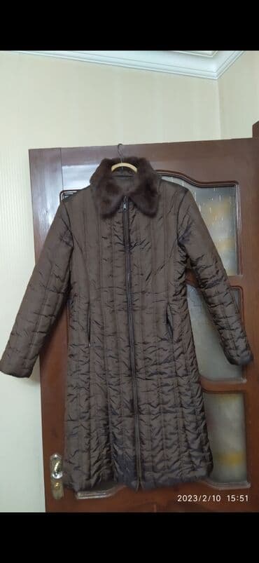 kişilər üçün demisezon steqan gödəkçələr: Стёганная курткаворотник кролик. В идеальном состоянии,без проблем — 1