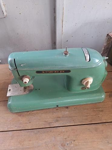 Tikiş maşını Bernina, Təmirə ehtiyacı var,Mexaniki, 2 saplı Ünvandan götürmə