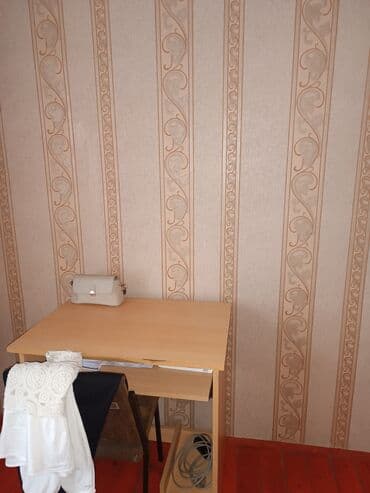 meyve tərəvəz: RT Arxasında körpüdən sağda 2 ci küçədə 2 mərtəbəli 8 otaqlı həyət evi — 20