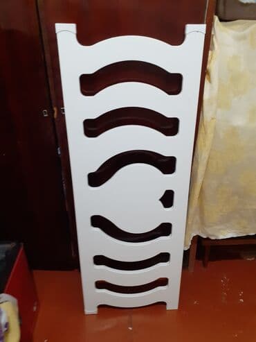 işlənmiş uşaq beşikləri: Oğlan üçün, İşlənmiş, Dördbucaq, Beşik, Dəstsiz, Matrassız, Yellənmə mexanizmsiz — 17