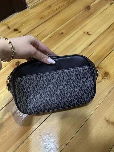 Çiyin çantası, Michael Kors — 2